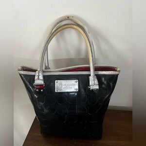 Kate Spade Embossed Logo Bucket bag Patent Leather Read